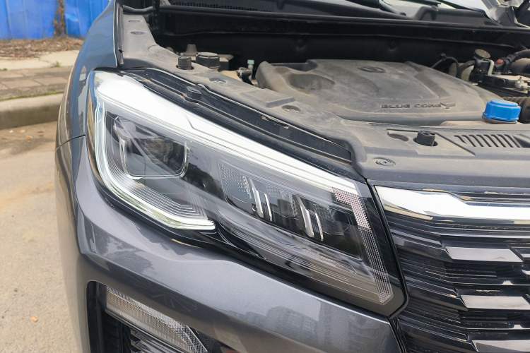 Used CHANGAN CS75 2023 Enjoy Edition 1.5T DCT Prestige Version Right Front Headlight