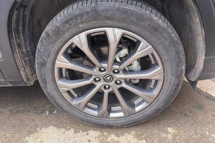 Used CHANGAN CS75 2023 Enjoy Edition 1.5T DCT Prestige Version Right Front Wheel Hub