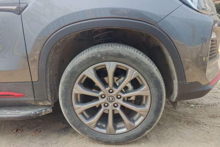 Used CHANGAN CS75 2023 Enjoy Edition 1.5T DCT Prestige Version Right Front Wheel Hub