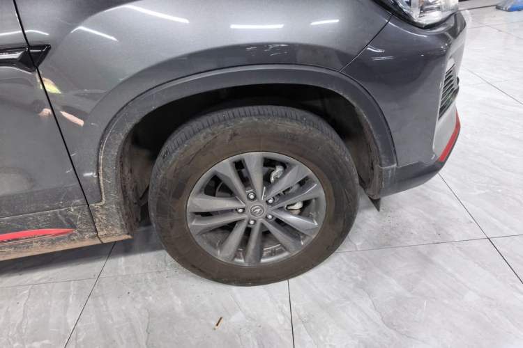 Used CHANGAN CS75 2023 Enjoy Edition 1.5T Manual Fashion Model Right Front Wheel Hub