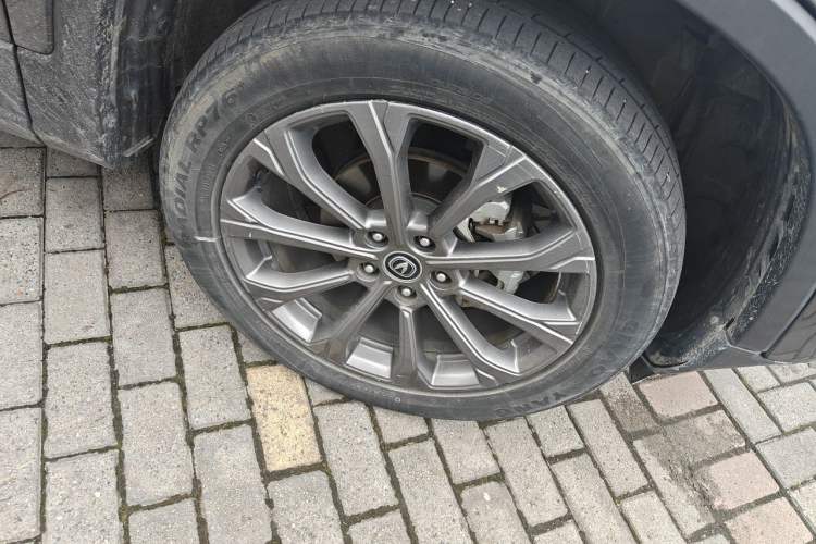 Used CHANGAN CS75 2023 Enjoy Edition 1.5T DCT Prestige Version Right Front Wheel Hub
