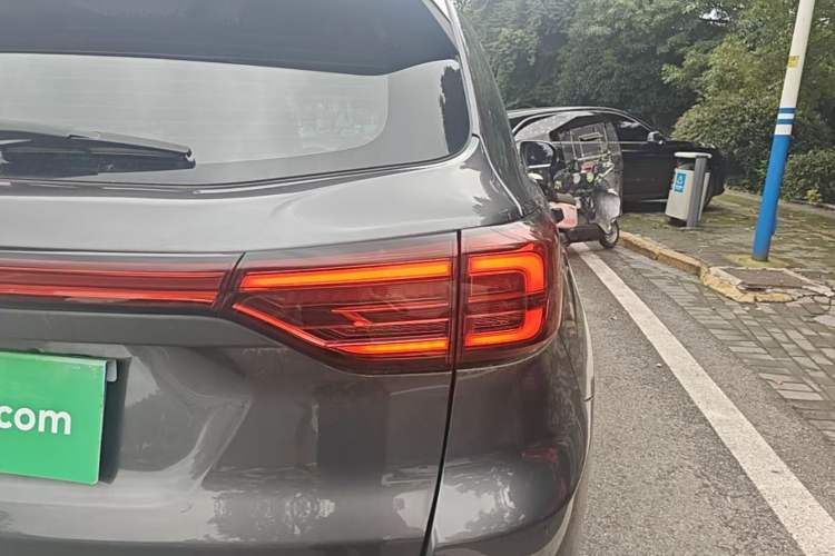 Used CHANGAN CS75 2023 Enjoy Edition 1.5T DCT Prestige Version Right Rear Taillight
