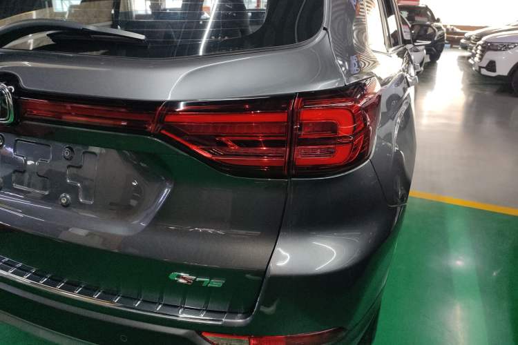 Used CHANGAN CS75 2023 Enjoy Edition 1.5T Manual Elite Model Right Rear Taillight