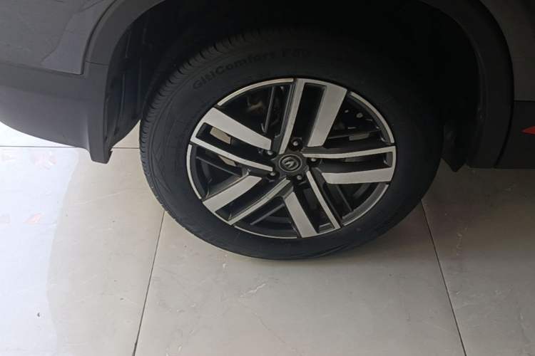 Used CHANGAN CS75 2023 Enjoy Edition 1.5T DCT Luxury Version Right Rear Wheel Hub