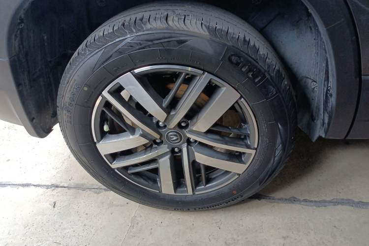Used CHANGAN CS75 2023 Enjoy Edition 1.5T DCT Luxury Version Right Rear Wheel Hub