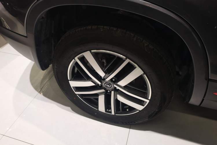 Used CHANGAN CS75 2023 Enjoy Edition 1.5T DCT Luxury Version Right Rear Wheel Hub