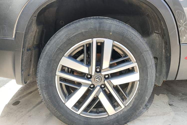 Used CHANGAN CS75 2023 Enjoy Edition 1.5T DCT Luxury Version Right Rear Wheel Hub