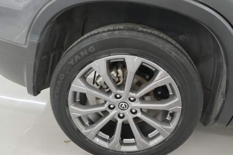 Used CHANGAN CS75 2023 Enjoy Edition 1.5T DCT Prestige Version Right Rear Wheel Hub