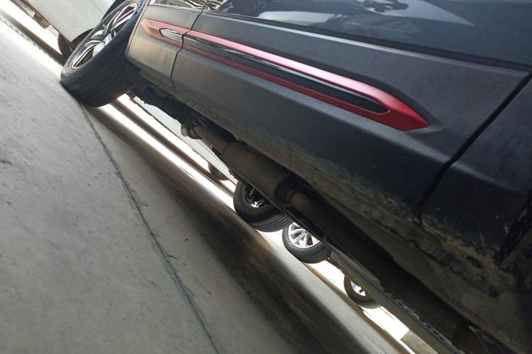 Used CHANGAN CS75 2023 Enjoy Edition 1.5T DCT Luxury Version Right Side Sill