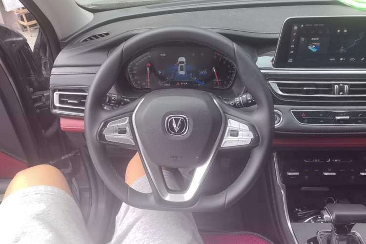 Used CHANGAN CS75 2023 Enjoy Edition 1.5T DCT Luxury Version Steering Wheel