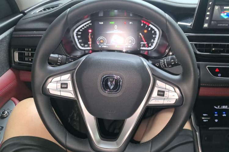 Used CHANGAN CS75 2023 Enjoy Edition 1.5T DCT Luxury Version Steering Wheel