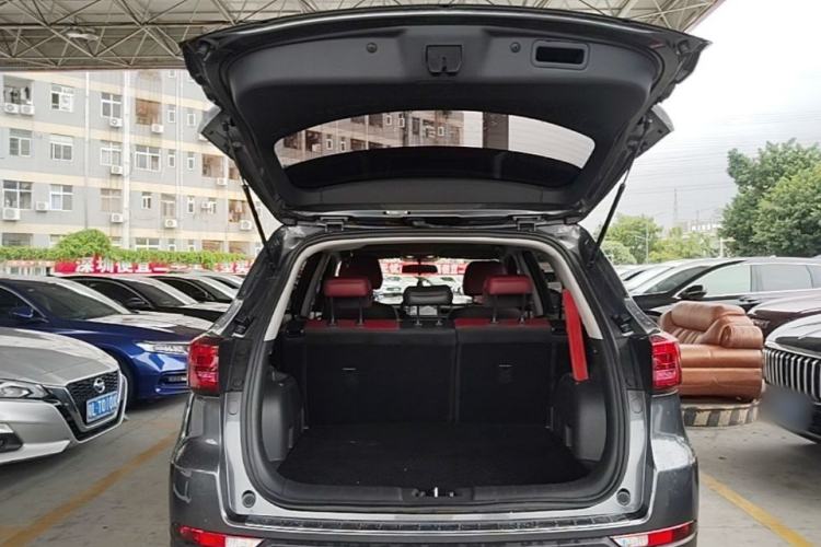 Used CHANGAN CS75 2023 Enjoy Edition 1.5T DCT Prestige Version Trunk