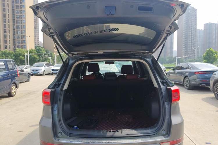 Used CHANGAN CS75 2023 Enjoy Edition 1.5T DCT Prestige Version Trunk