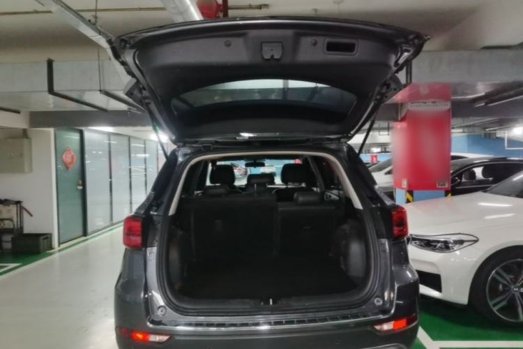 Used CHANGAN CS75 2023 Enjoy Edition 1.5T DCT Prestige Version Trunk