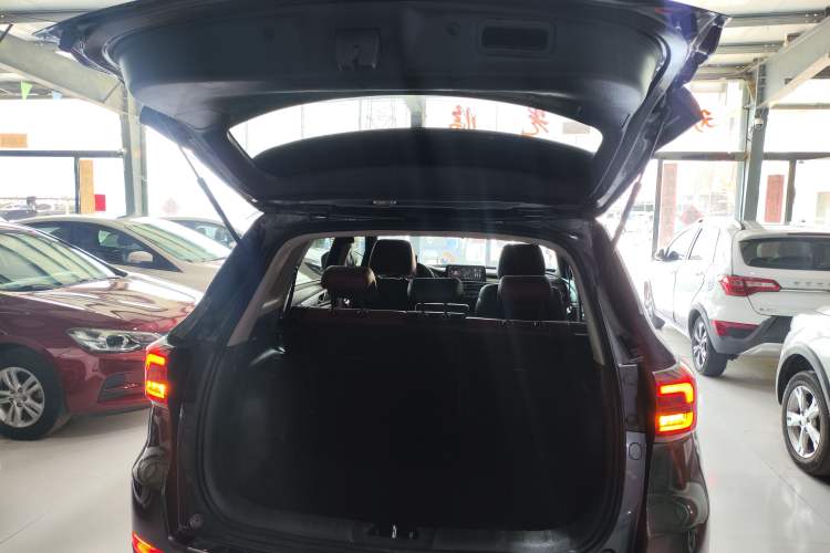 Used CHANGAN CS75 2023 Enjoy Edition 1.5T DCT Luxury Version Trunk
