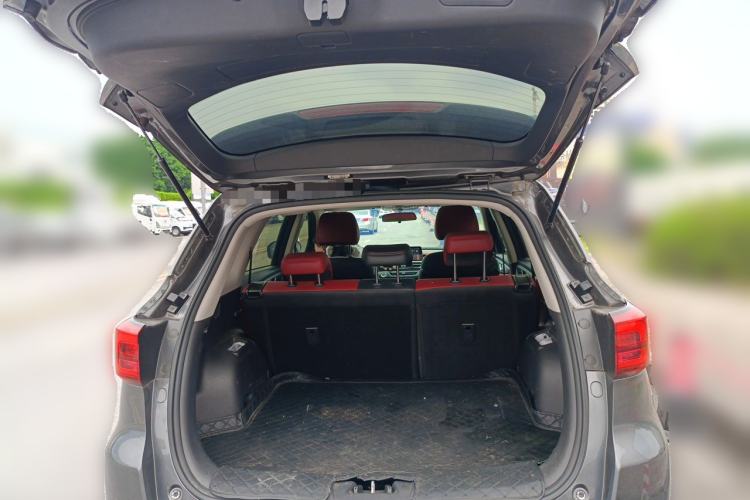 Used CHANGAN CS75 2023 Enjoy Edition 1.5T DCT Prestige Version Trunk