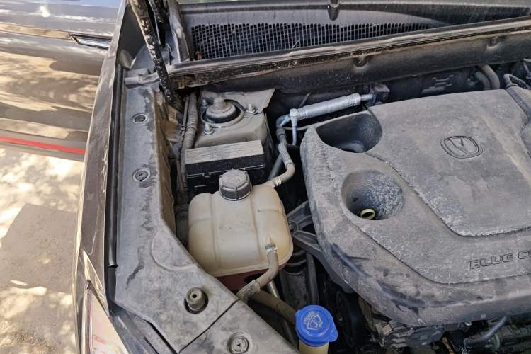 Used CHANGAN CS75 2023 Enjoy Edition 1.5T DCT Prestige Version Engine Bay Right