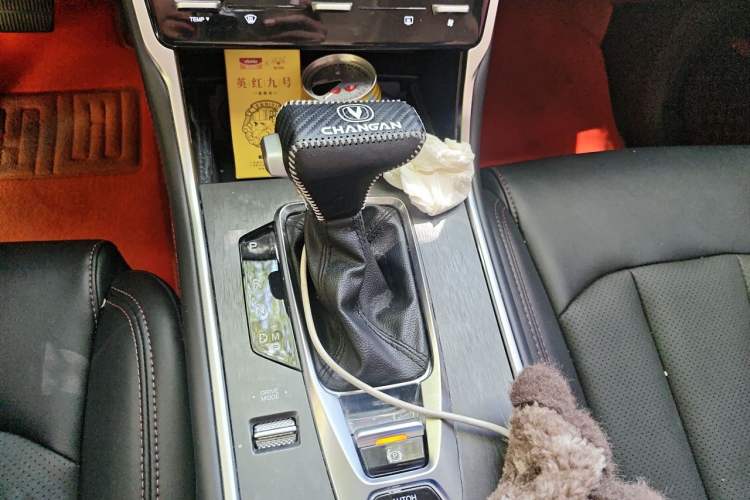 Used CHANGAN CS75 2023 Enjoy Edition 1.5T DCT Prestige Version Gear Lever