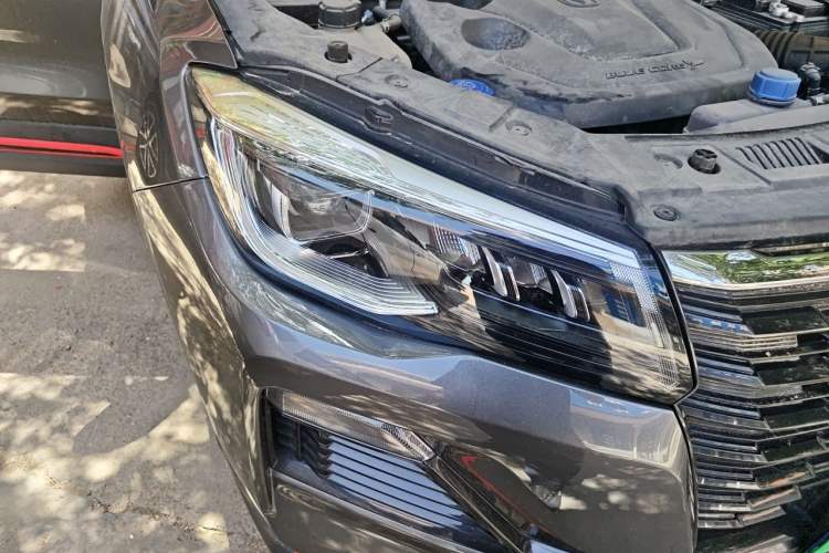 Used CHANGAN CS75 2023 Enjoy Edition 1.5T DCT Prestige Version Right Front Headlight