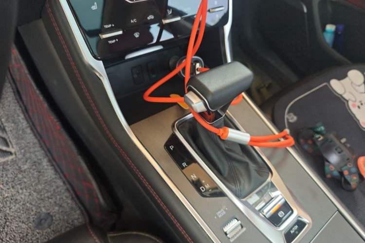 Used CHANGAN CS75 2023 Enjoy Edition 1.5T DCT Prestige Version Gear Lever