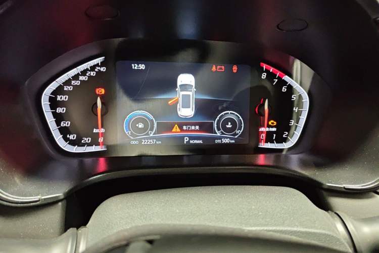 Used CHANGAN CS75 2023 Enjoy Edition 1.5T DCT Prestige Version Odometer Close Up