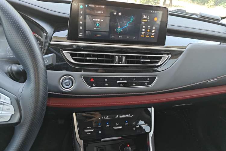 Used CHANGAN CS75 2023 Enjoy Edition 1.5T DCT Luxury Version Audio And AC Panel
