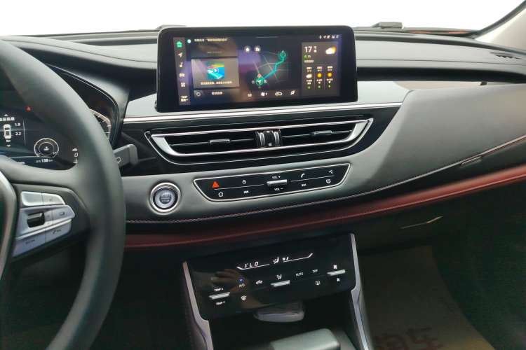Used CHANGAN CS75 2023 Enjoy Edition 1.5T DCT Luxury Version Audio And AC Panel