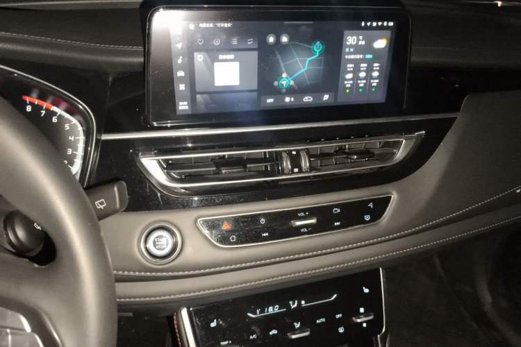 Used CHANGAN CS75 2023 Enjoy Edition 1.5T DCT Prestige Version Audio And AC Panel