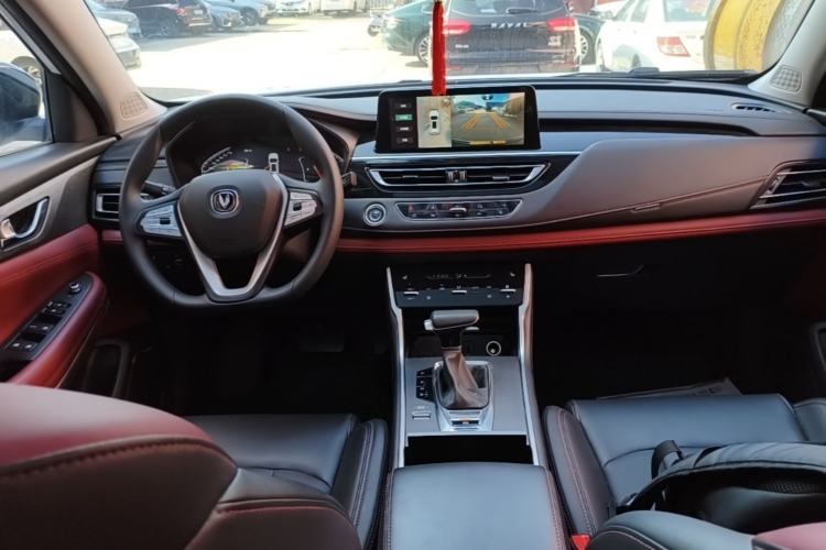 Used CHANGAN CS75 2023 Enjoy Edition 1.5T DCT Prestige Version Center Console