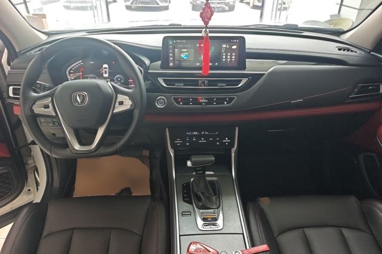 Used CHANGAN CS75 2023 Enjoy Edition 1.5T DCT Luxury Version Center Console