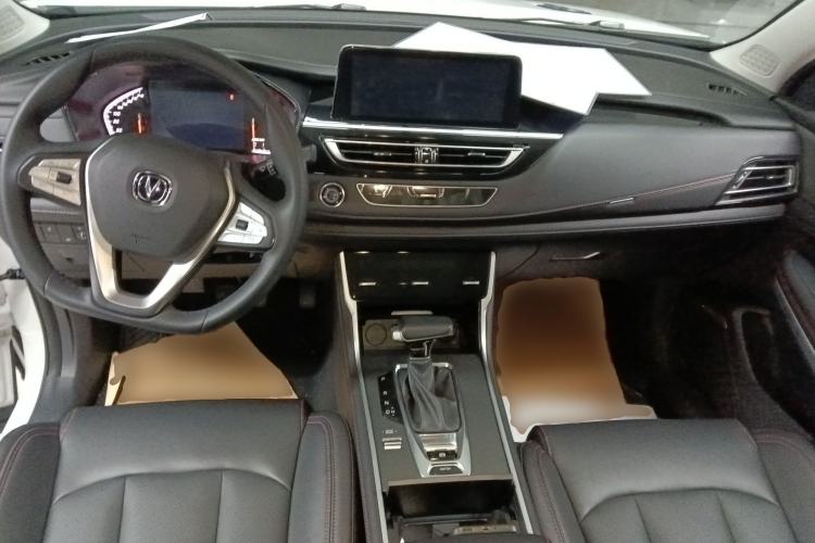 Used CHANGAN CS75 2023 Enjoy Edition 1.5T DCT Prestige Version Center Console