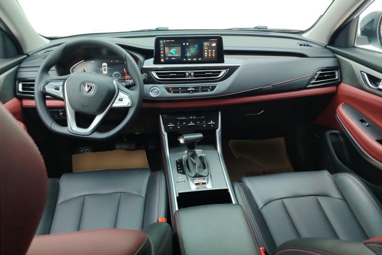 Used CHANGAN CS75 2023 Enjoy Edition 1.5T DCT Luxury Version Center Console