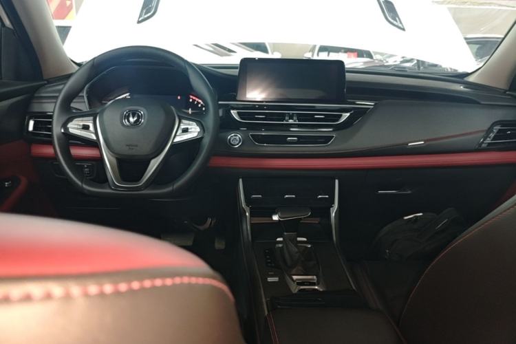 Used CHANGAN CS75 2023 Enjoy Edition 1.5T DCT Luxury Version Center Console