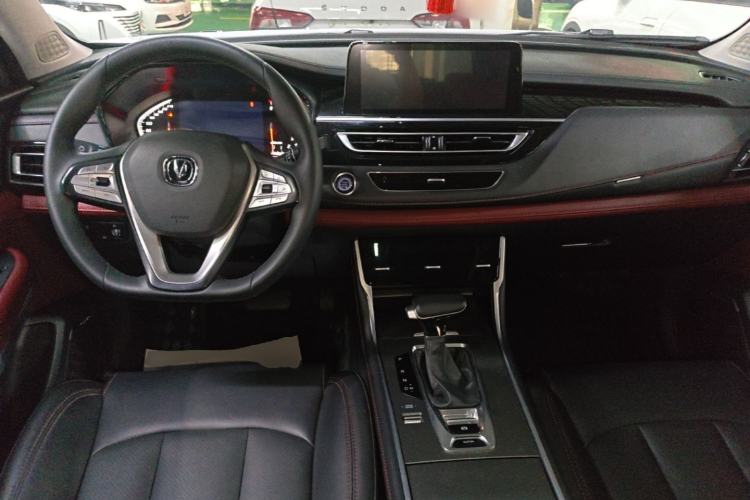 Used CHANGAN CS75 2023 Enjoy Edition 1.5T DCT Prestige Version Center Console