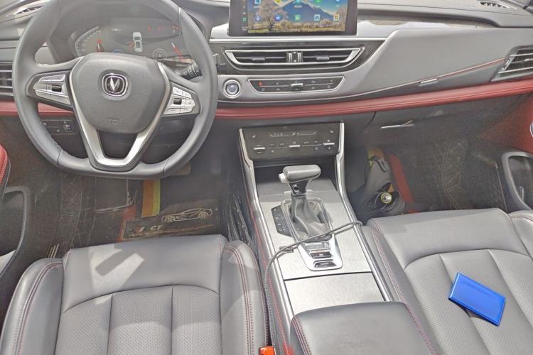 Used CHANGAN CS75 2023 Enjoy Edition 1.5T DCT Prestige Version Center Console