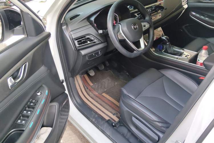 Used CHANGAN CS75 2023 Enjoy Edition 1.5T Manual Elite Model Driver Seat