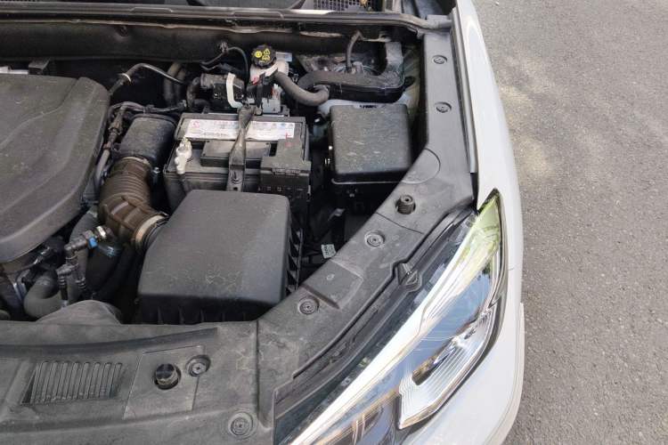 Used CHANGAN CS75 2023 Enjoy Edition 1.5T Manual Elite Model Engine Bay Left