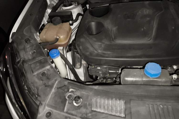 Used CHANGAN CS75 2023 Enjoy Edition 1.5T DCT Prestige Version Engine Bay Right