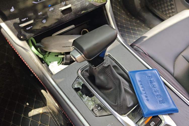 Used CHANGAN CS75 2023 Enjoy Edition 1.5T DCT Prestige Version Gear Lever