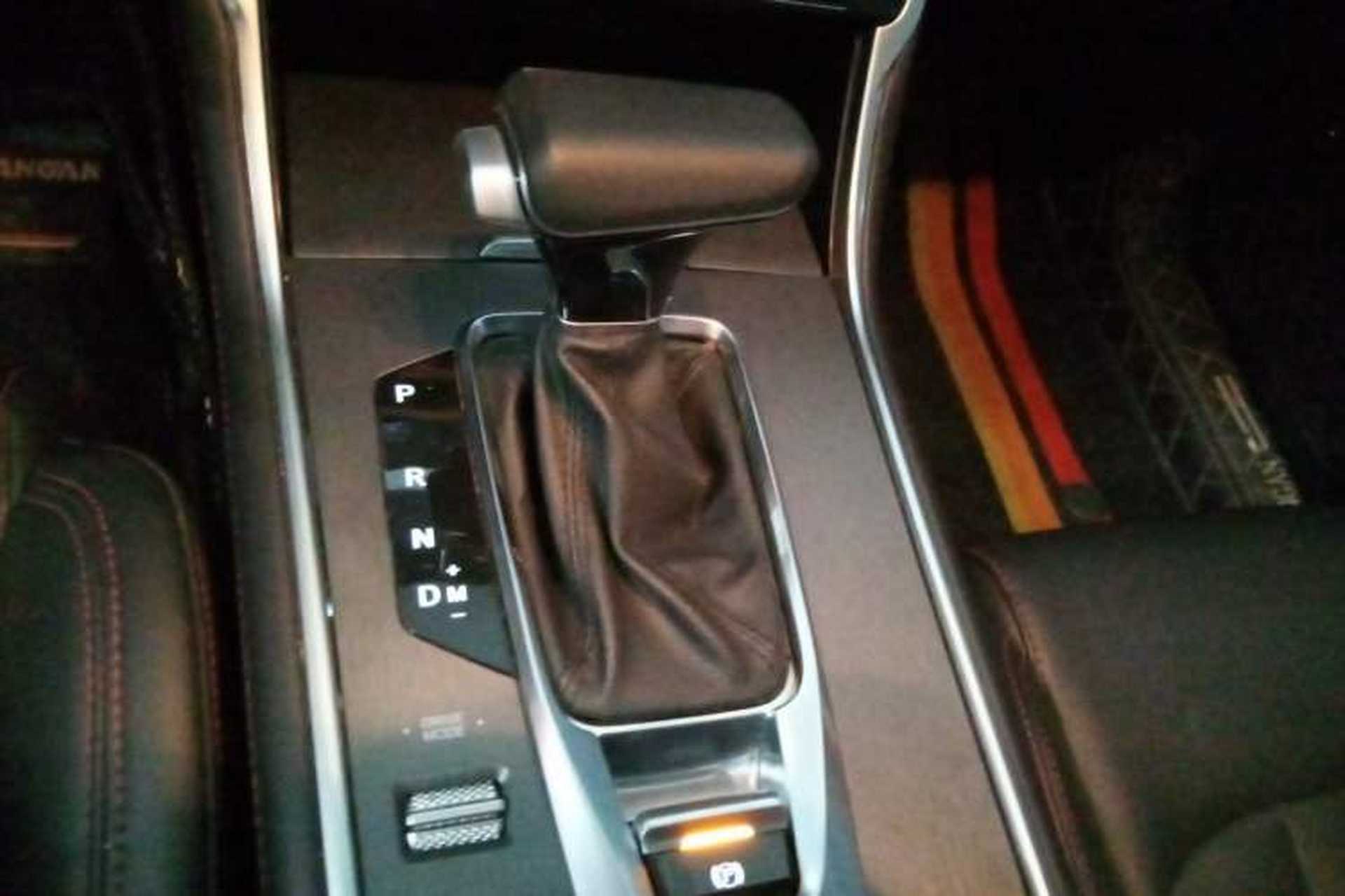 Used CHANGAN CS75 2023 Enjoy Edition 1.5T DCT Luxury Version Gear Lever