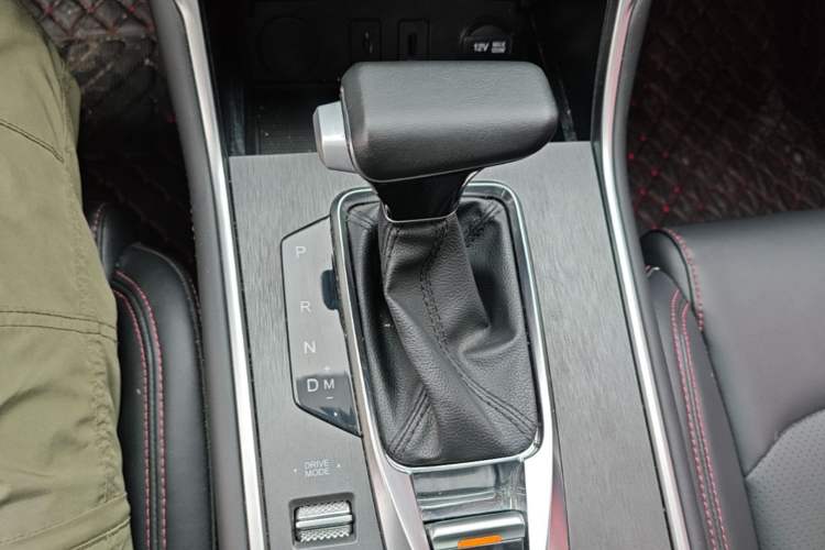 Used CHANGAN CS75 2023 Enjoy Edition 1.5T DCT Prestige Version Gear Lever