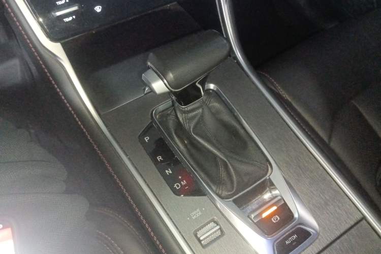 Used CHANGAN CS75 2023 Enjoy Edition 1.5T DCT Prestige Version Gear Lever