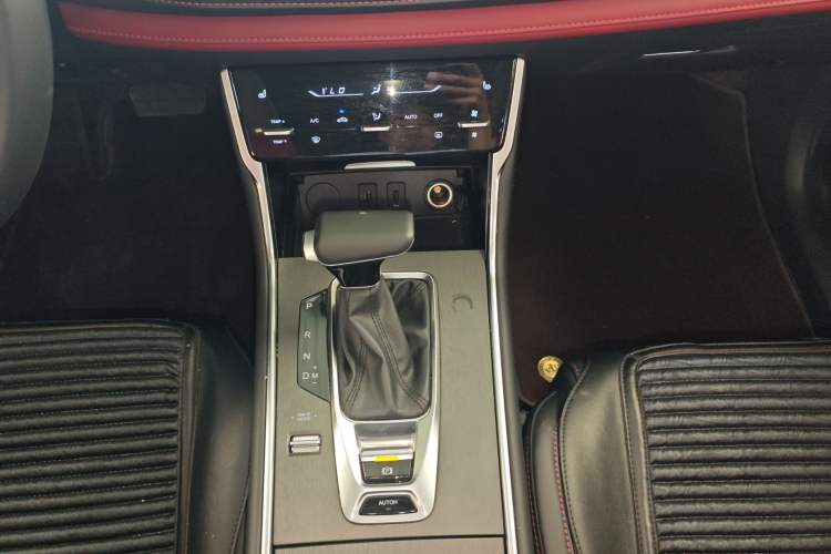 Used CHANGAN CS75 2023 Enjoy Edition 1.5T DCT Prestige Version Gear Lever