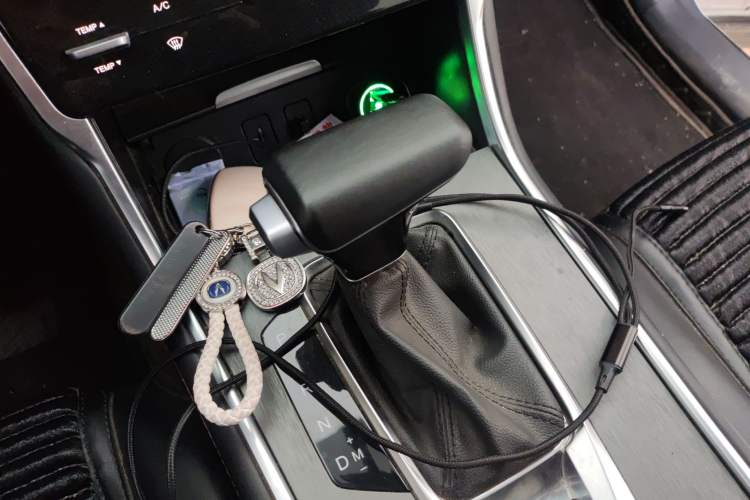 Used CHANGAN CS75 2023 Enjoy Edition 1.5T DCT Prestige Version Gear Lever