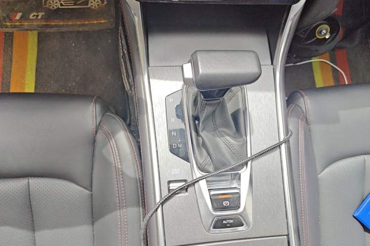 Used CHANGAN CS75 2023 Enjoy Edition 1.5T DCT Prestige Version Gear Lever