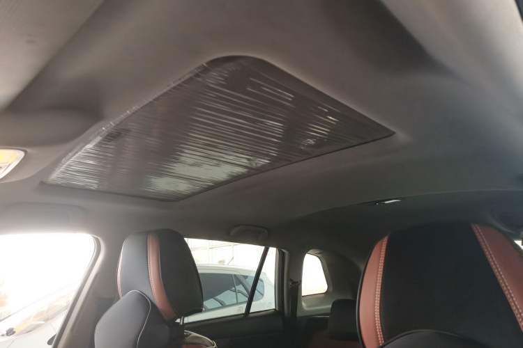 Used CHANGAN CS75 2023 Enjoy Edition 1.5T DCT Luxury Version Headliner