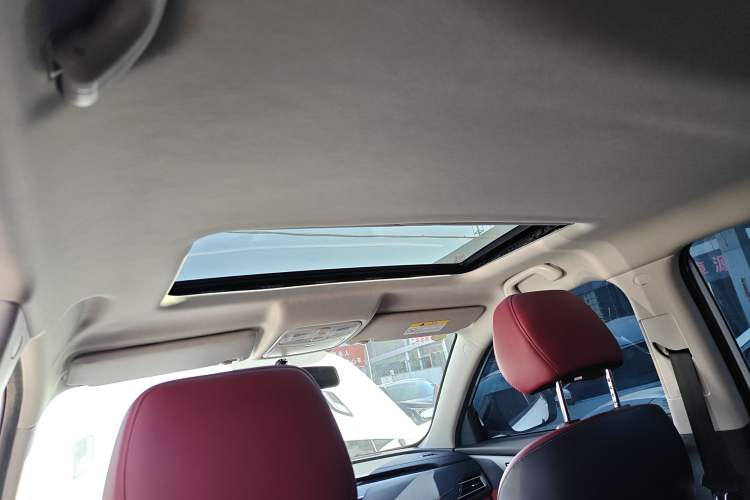 Used CHANGAN CS75 2023 Enjoy Edition 1.5T Manual Elite Model Headliner