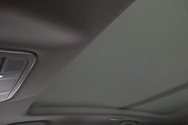 Used CHANGAN CS75 2023 Enjoy Edition 1.5T DCT Prestige Version Headliner