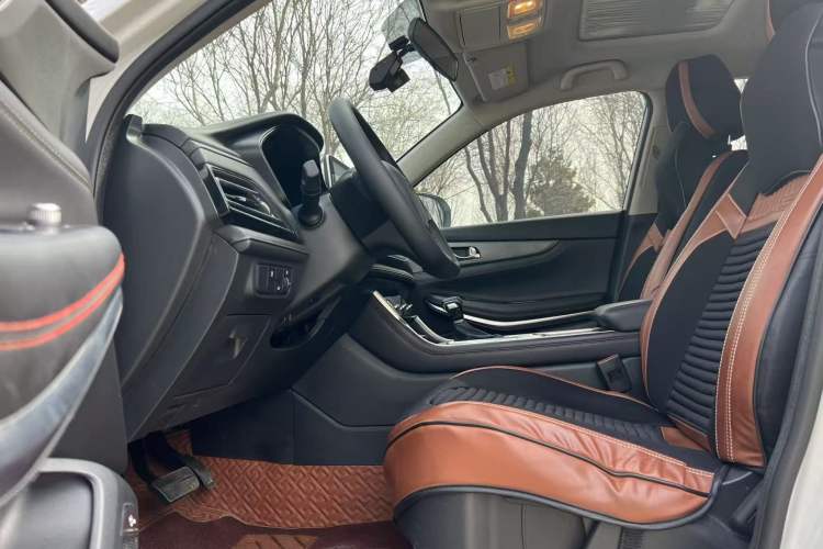 Used CHANGAN CS75 2023 Enjoy Edition 1.5T DCT Luxury Version Interior 2