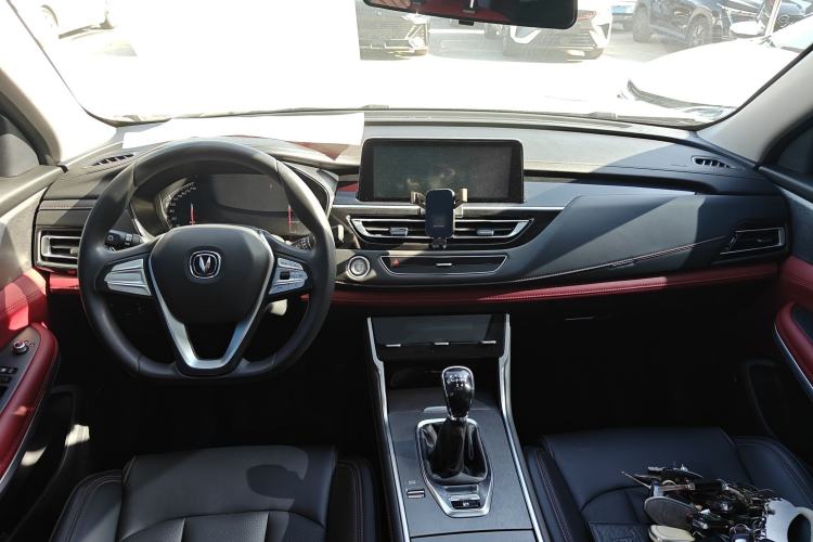 Used CHANGAN CS75 2023 Enjoy Edition 1.5T Manual Elite Model Interior 2